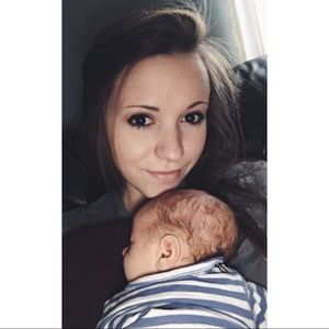 Meet your Posher, Hollie